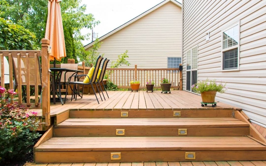 Pros and Cons of 6 Different Types of Decking Materials